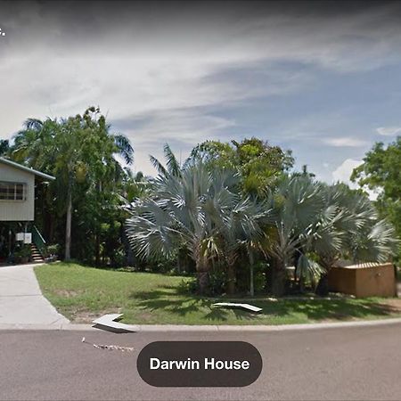 Вилла Darwin House Palmerston City Экстерьер фото